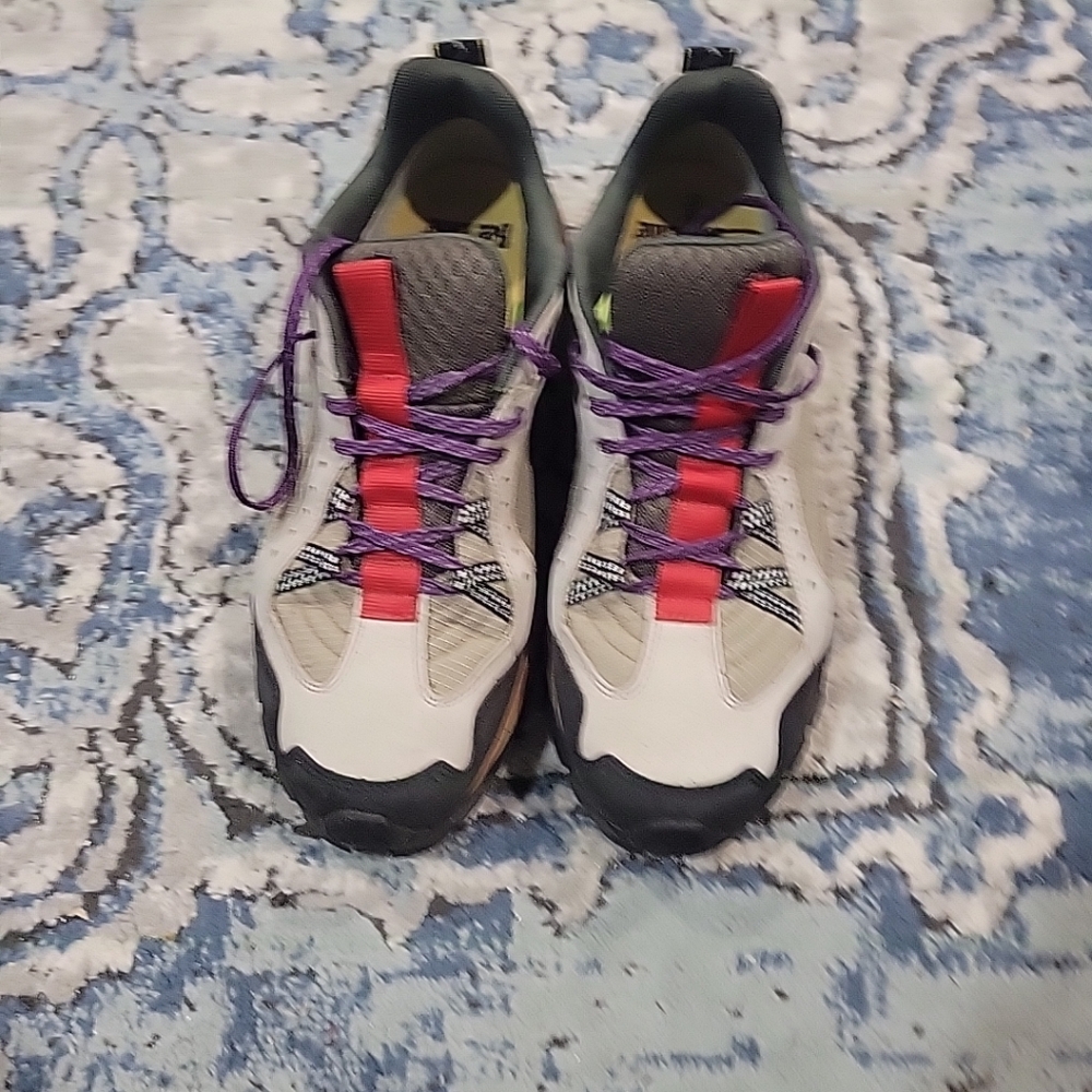 Timberland beeline hiking shoes size 13 m